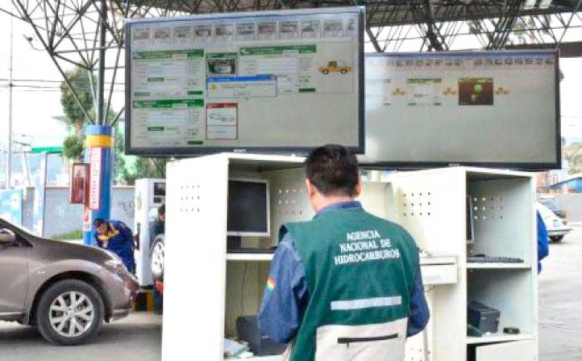 Refuerzan control en frontera con Argentina para frenar contrabando de combustible