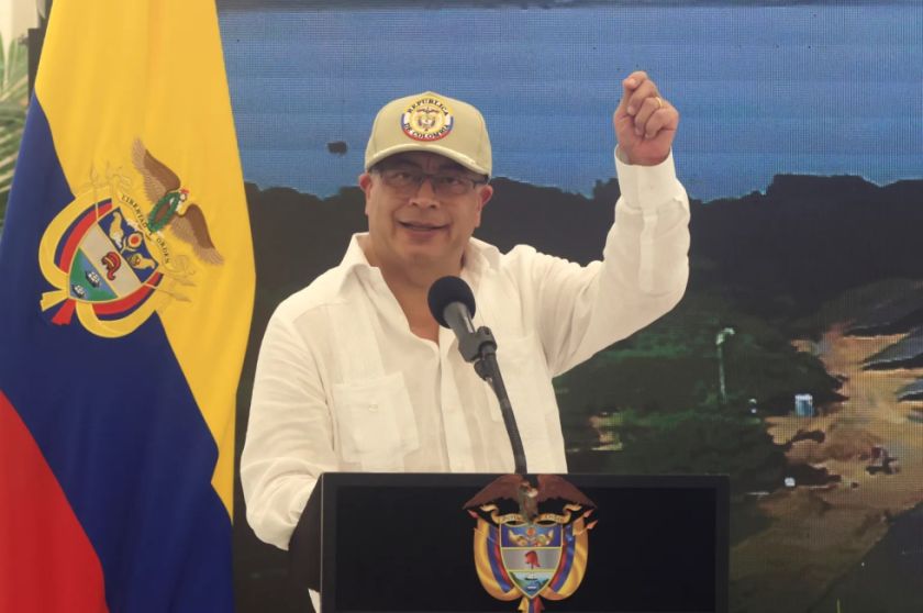 Petro asegura que no le interesa “para nada” la reelección