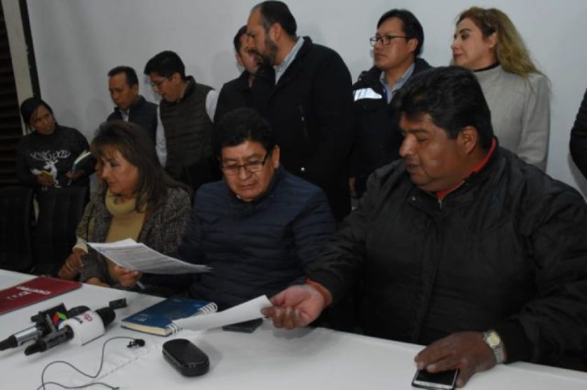 Declaran cuarto intermedio en el diálogo que busca evitar bloqueos de transportistas