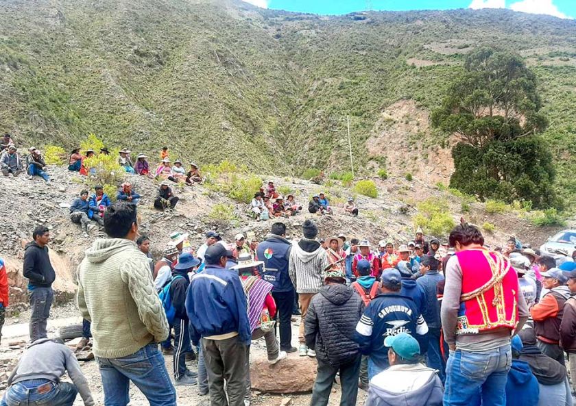 Denuncian que Oruro pretende apropiarse de 10 comunidades