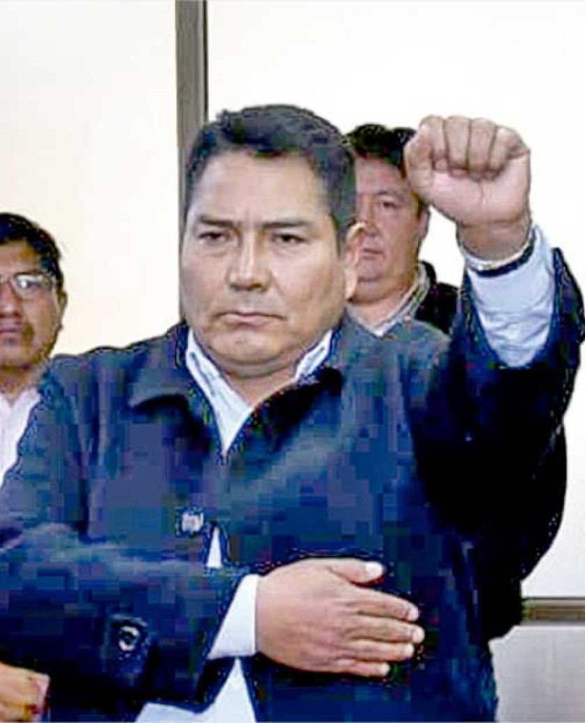Montaño posesiona a nuevo director  de Vías Bolivia