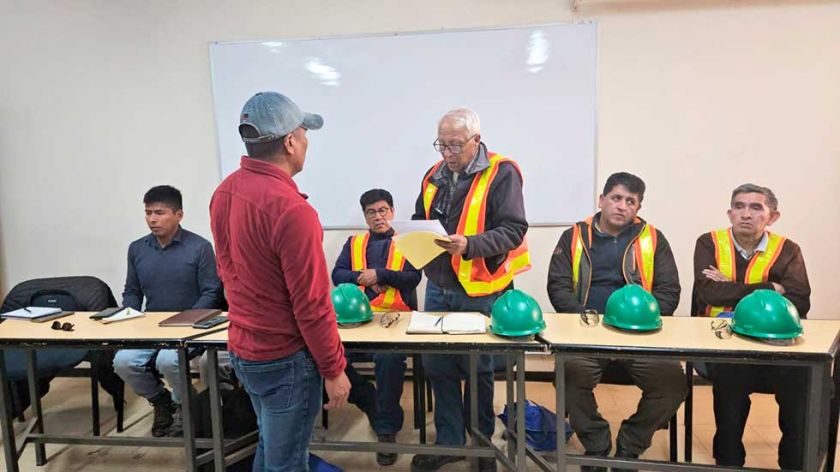 La UATF abre carrera de Administración de Empresas en Río Grande