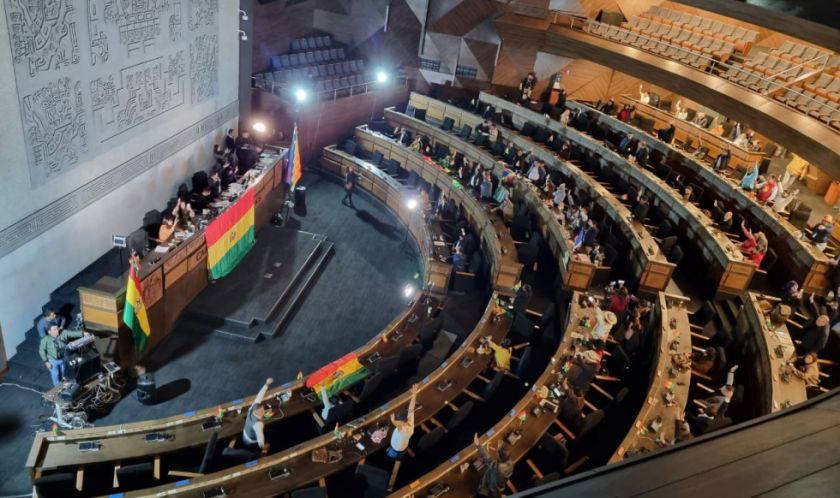Asamblea Legislativa Plurinacional aprueba ley que cesa a los magistrados prorrogados