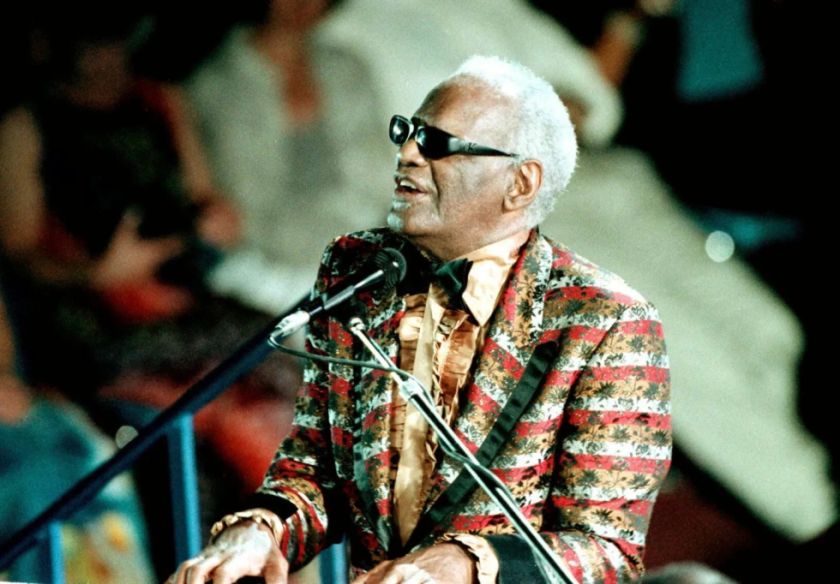 Ray Charles, “el genio” del soul que le rindió tributo a una América que nunca pudo ver