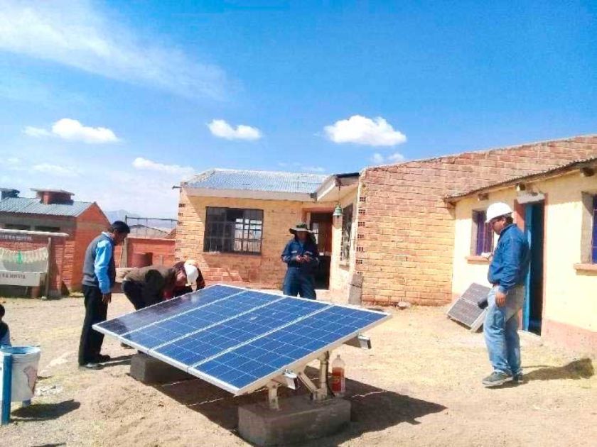 Más de 40 familias de Puna se benefician con paneles solares