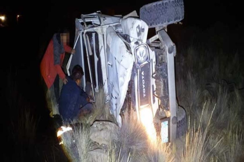 Chofer quedó herido tras desafiar a un tren en la vía Potosí - Uyuni