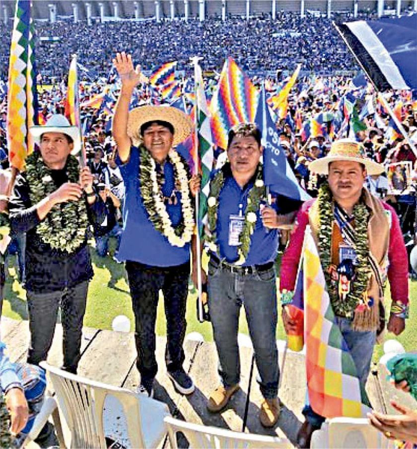 Proclaman a Evo tras fracaso de congreso