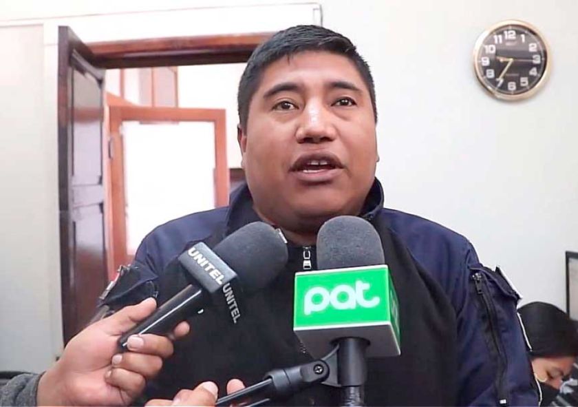 Gremiales cuestionan el crecimiento del comercio informal en Potosí