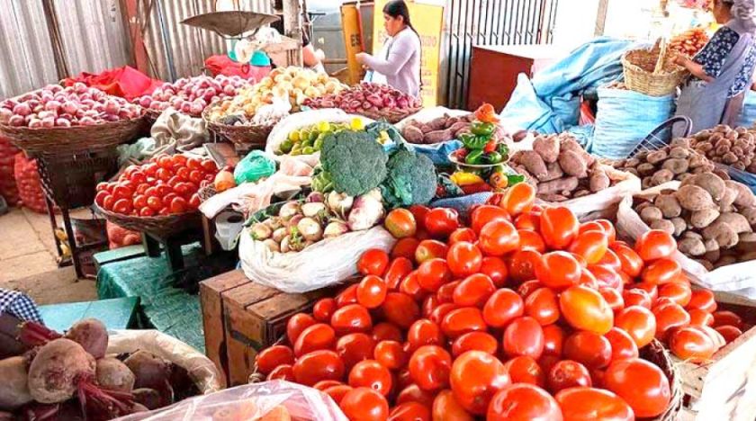 Vecinos advierten que el bloqueo de caminos hará subir más los alimentos