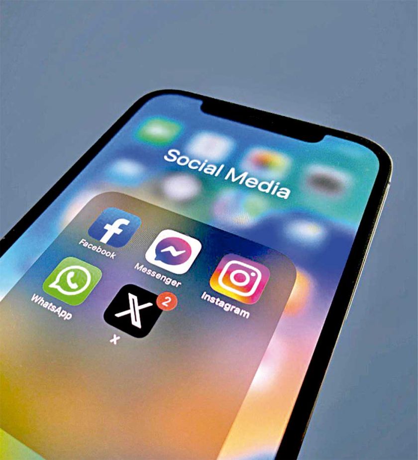 Adolescentes falsean sus datos  en RRSS para buscar relaciones
