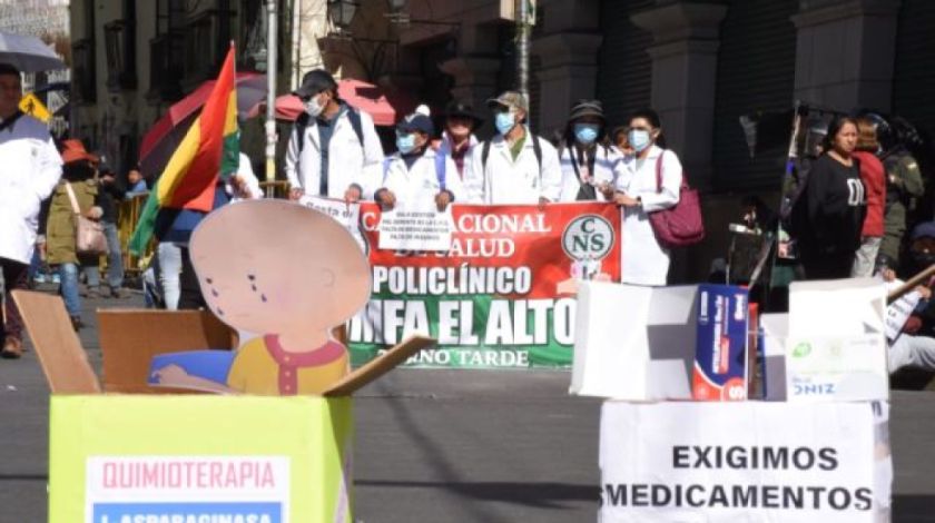 Sector salud confirma paro de 96 horas desde este lunes en contra de la "jubilación forzosa"