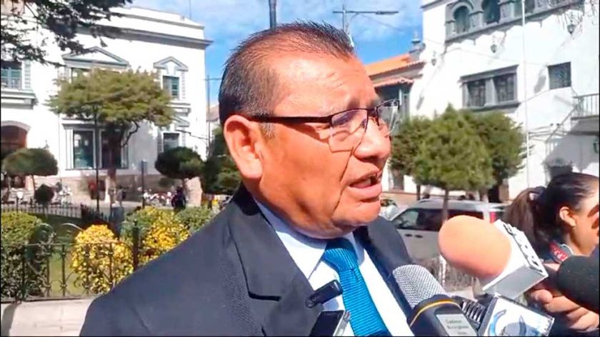 Lamentan que persista la inestabilidad para salubristas