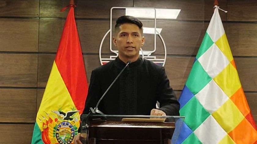 Andrónico afirma que corrección de Vicepresidencia valida sesión que aprobó ley antiprórroga