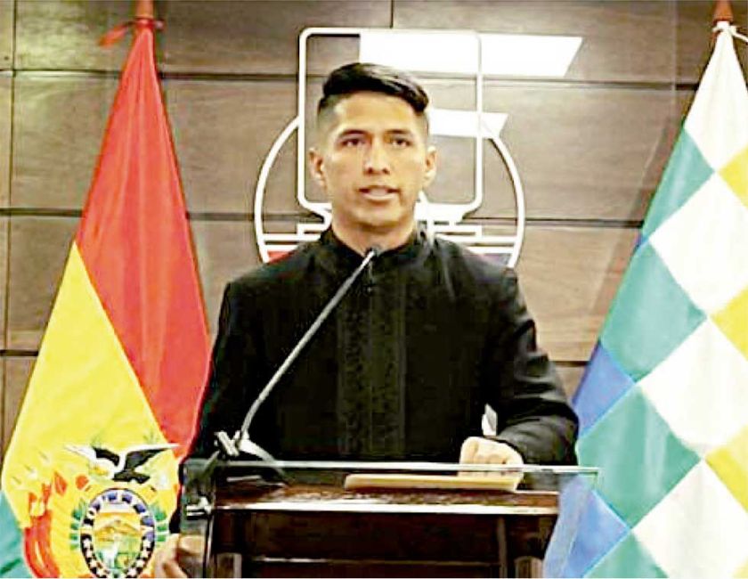 Andrónico dice que ‘Vice’ validó sesión del 6 de junio 