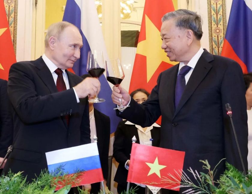Putin no descarta suministrar armas a Corea del Norte como hace la OTAN en Ucrania