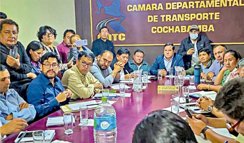 El Gobierno y el transporte van al diálogo este martes 