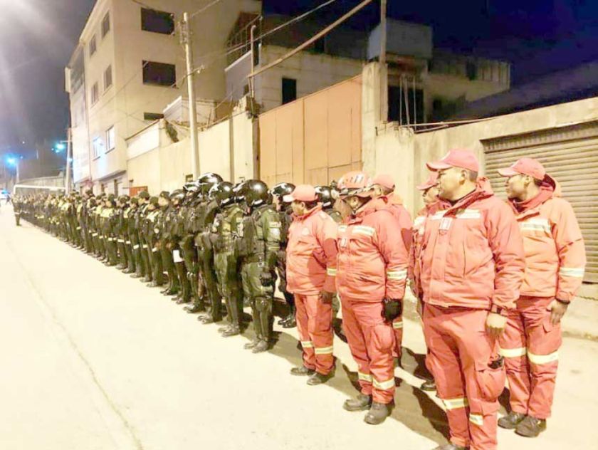La Policía celebró los 198 años en Potosí