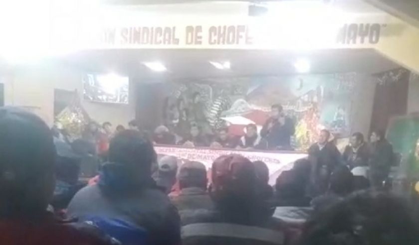 Choferes en Potosí anuncian bloqueo de calles desde el jueves 27