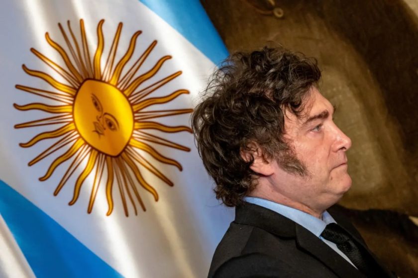 Milei se apunta una victoria política con la aprobación parlamentaria de reformas clave