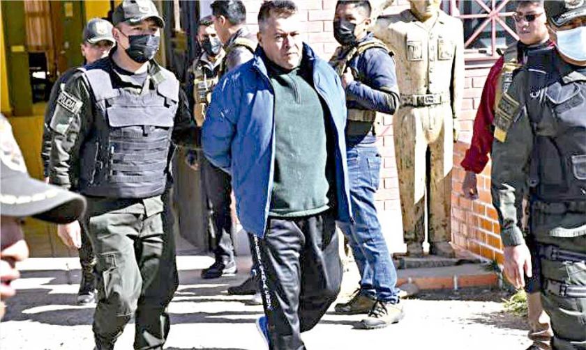 Asalto al Palacio: Hay tres hipótesis 