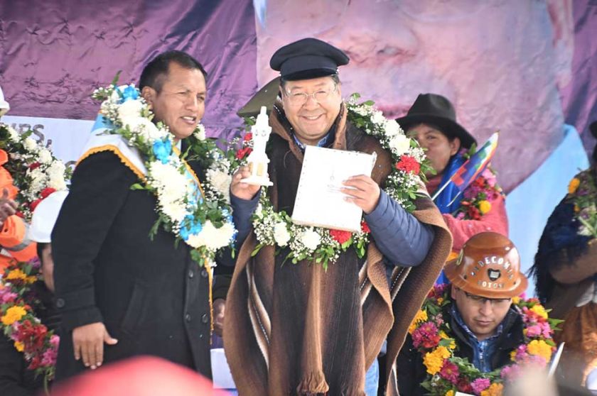 Gobierno nacional quiere que aeropuerto de Uyuni tenga carácter internacional
