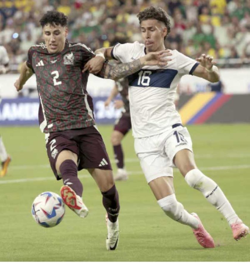 Ecuador despacha a casa a México