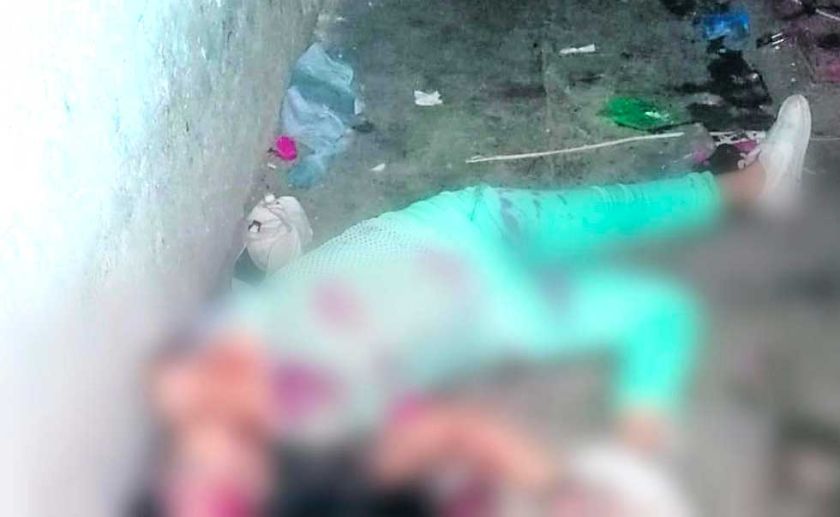 Una mujer cae del tercer piso y muere