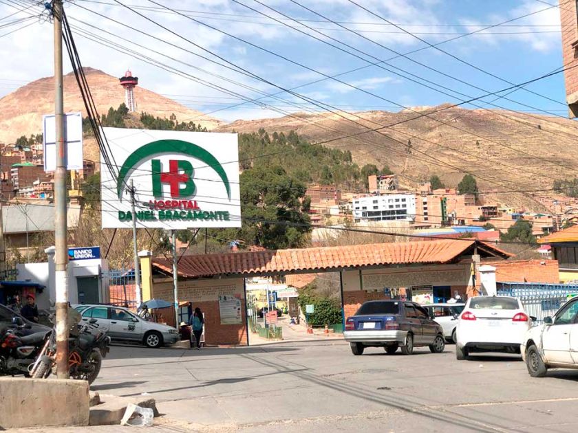 Hospital Bracamonte cuenta con vacunas