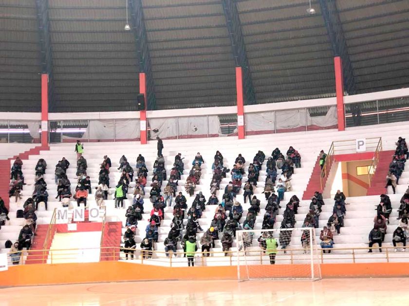 Educadores dieron examen con medidas de seguridad