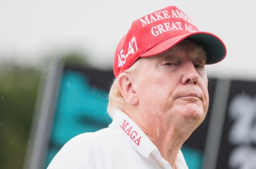 Una jueza de Florida desestima el caso contra Trump por llevarse documentos confidenciales