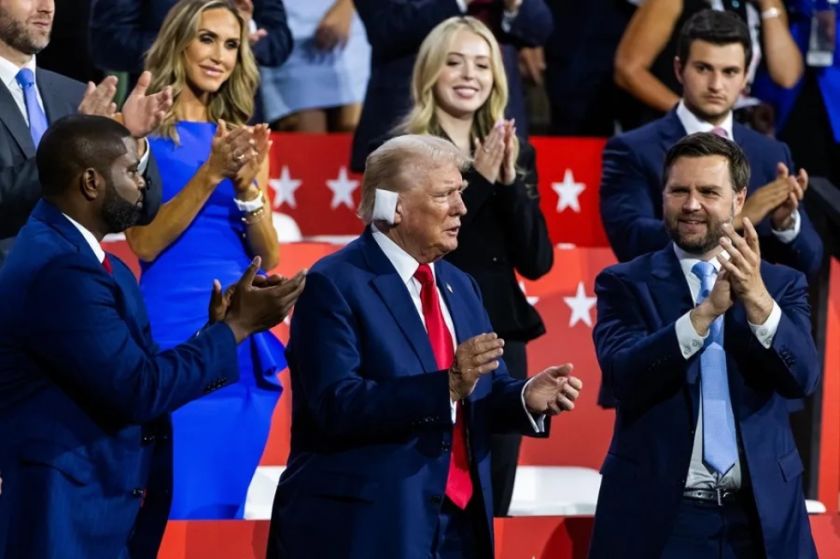 Donald Trump reaparece coronado como candidato y mesías de los republicanos de EE.UU