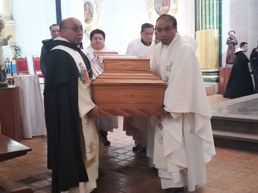 El 'padre Canisio' descansa junto a Fray Vicente Bernedo