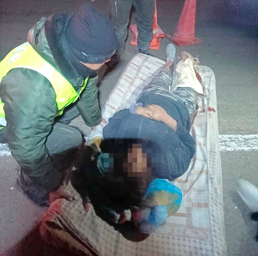 Dos muertos y más de 30 heridos dejó vuelco de bus cerca de Uyuni