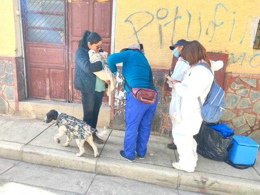 La campaña de vacunación contra la rabia continúa en los municipios alejados