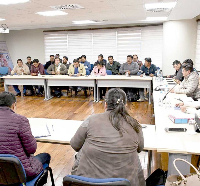 Acuerdan reunión con la ANH y YPFB para hoy