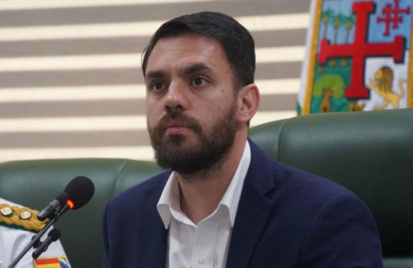 Ministro Del Castillo: nadie quiere atentar contra la vida de Evo Morales, lo único que busca es llamar la atención