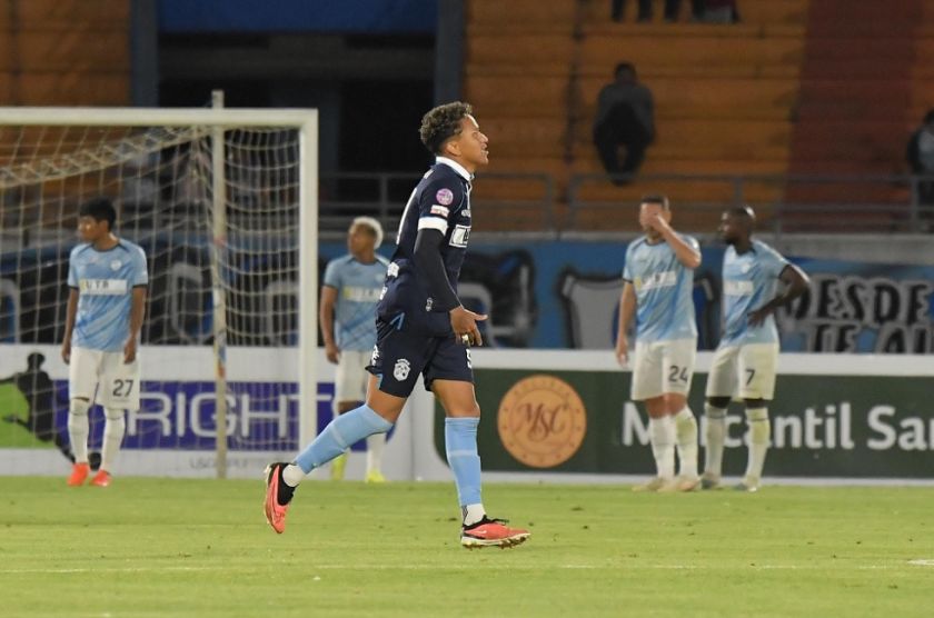 San Antonio derrota a Aurora con una remontada