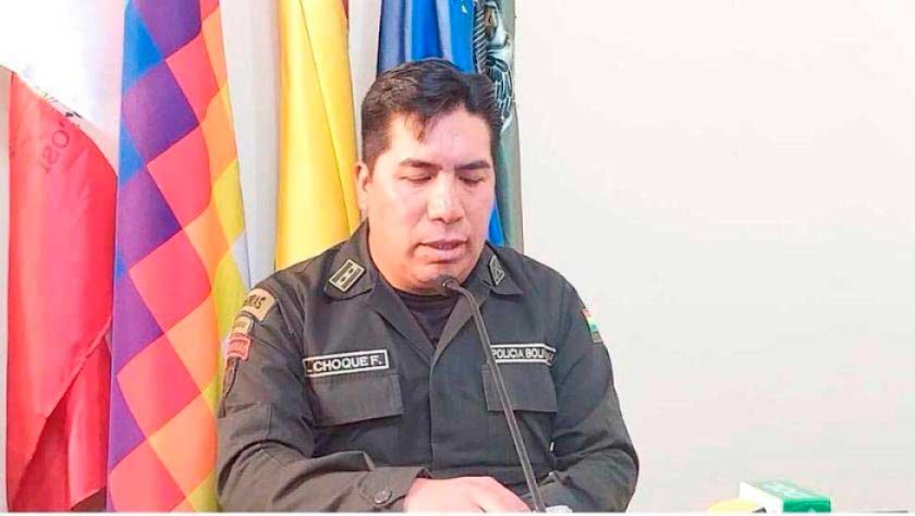 Un árbol que ardía se desploma y mata a una mujer en incendio forestal