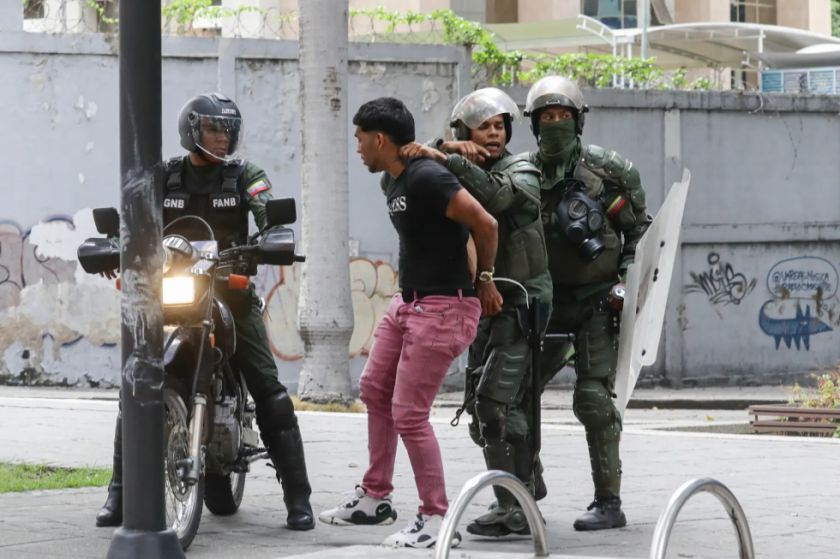 La crisis electoral continúa en Venezuela con manifestaciones y cruce de acusaciones