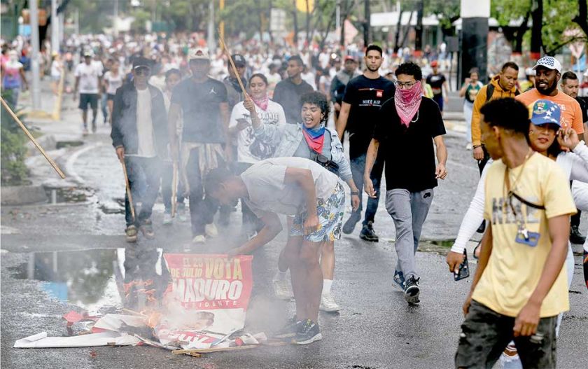 Venezuela: Hay furia popular y Maduro ordena represión total