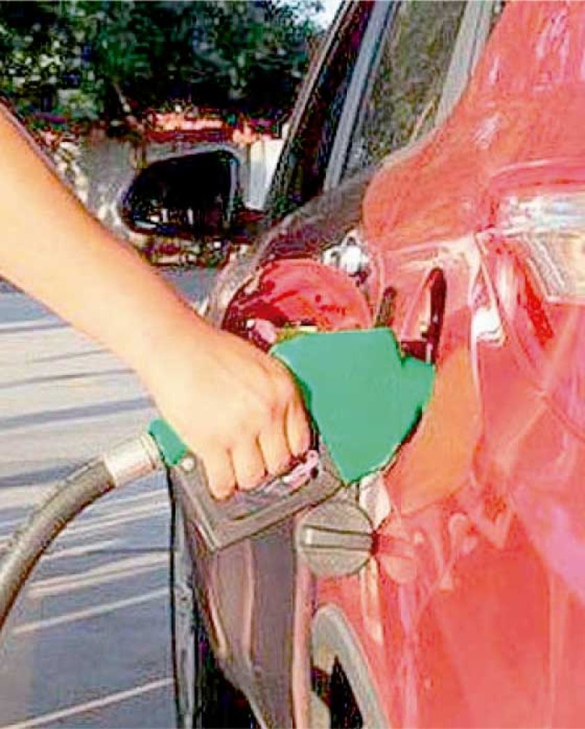 Empresarios cruceños proponen eliminar el subsidio al combustible