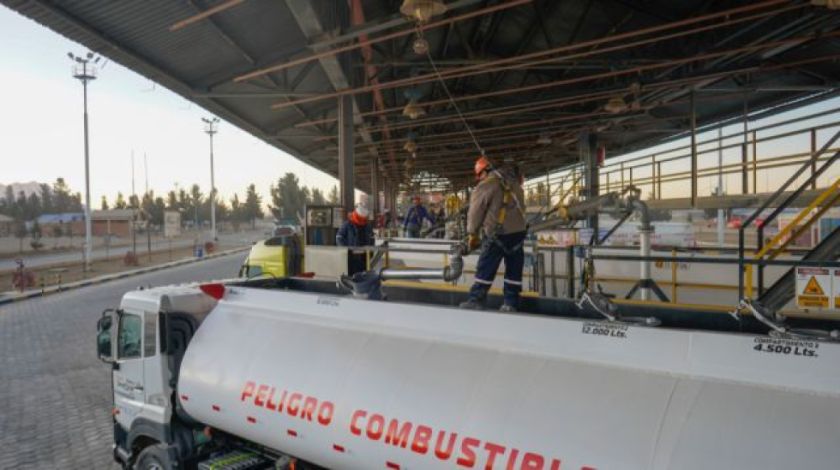 Bolivia: YPFB reporta despacho de 14 millones de litros de combustibles a todo el país