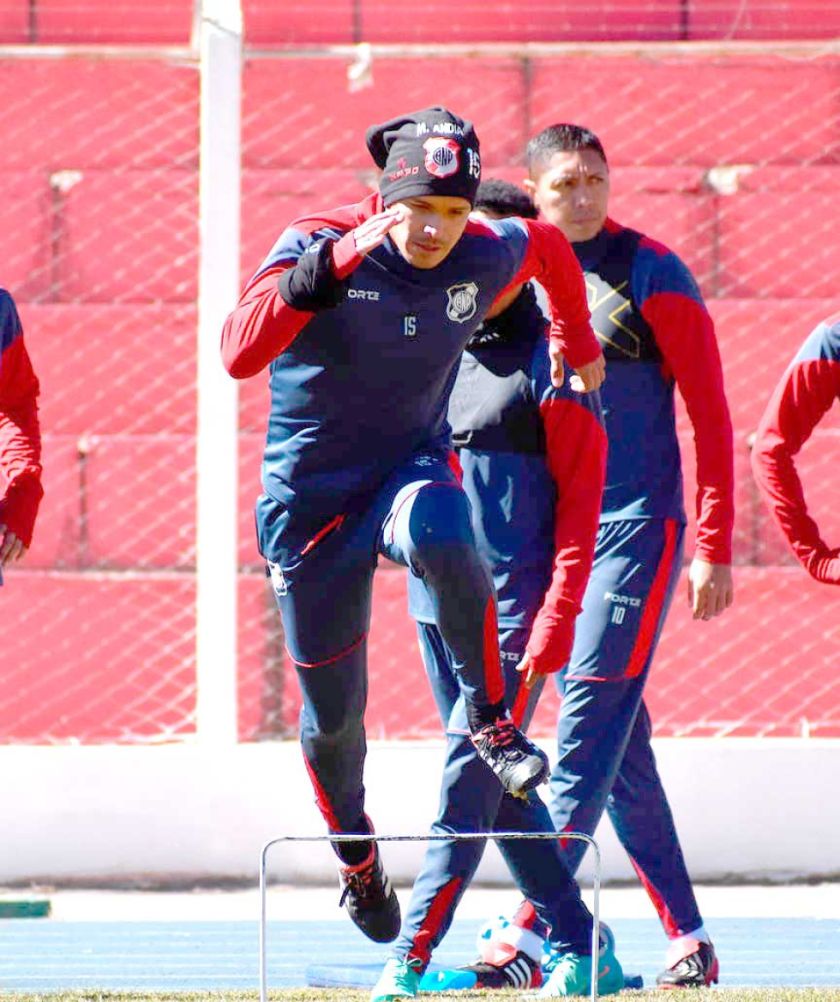 La banda roja afina trabajo para recibir a San Antonio