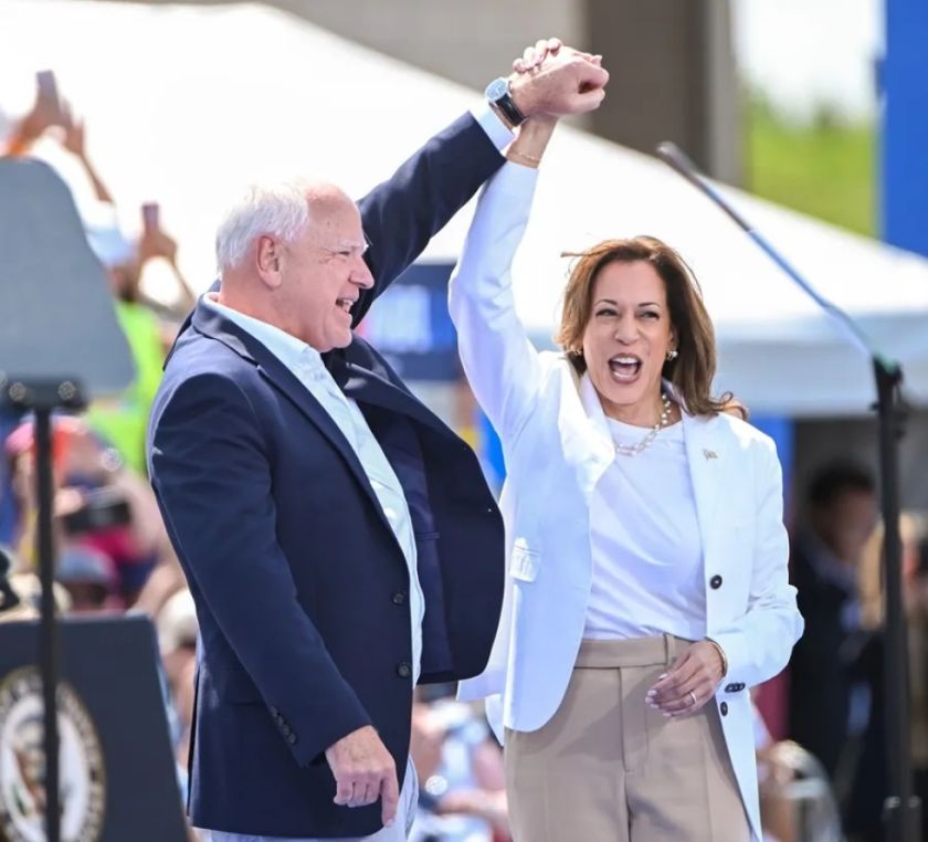 Kamala Harris y Tim Walz energizan a los votantes demócratas en el estado clave de Wisconsin