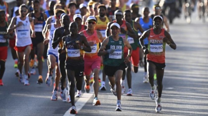 Héctor Garibay concluye el maratón olímpico en el puesto 60
