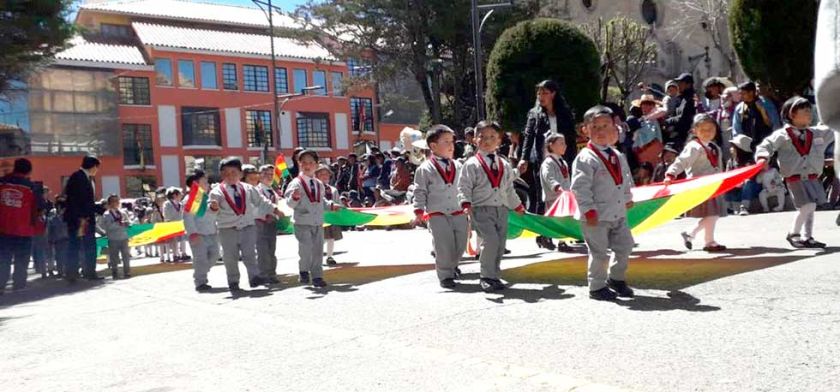 Desfile escolar recorrerá el centro de la ciudad este viernes 16 de agosto
