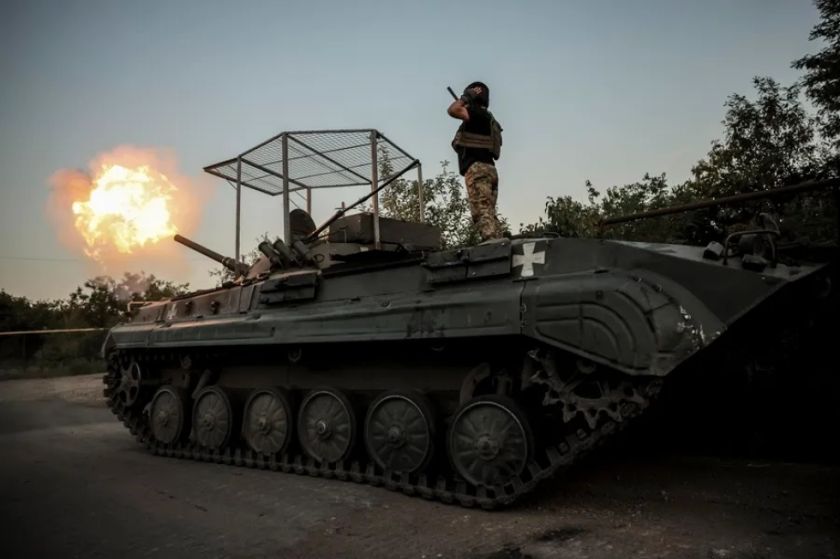 Ucrania destruye otro puente clave en la región rusa de Kursk y toma otra localidad