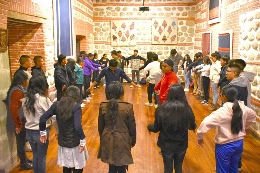 Inicia la 7º Versión del Concurso “Cuenta Leyendas" con la fase de capacitación