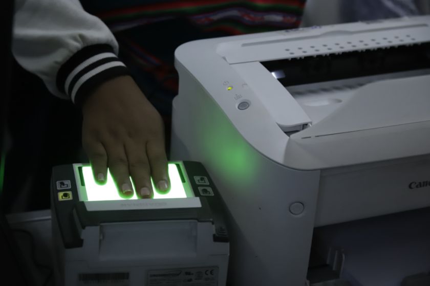 Denuncian que TSE contrató a empresa vinculada al fraude en Venezuela; vocal desmiente