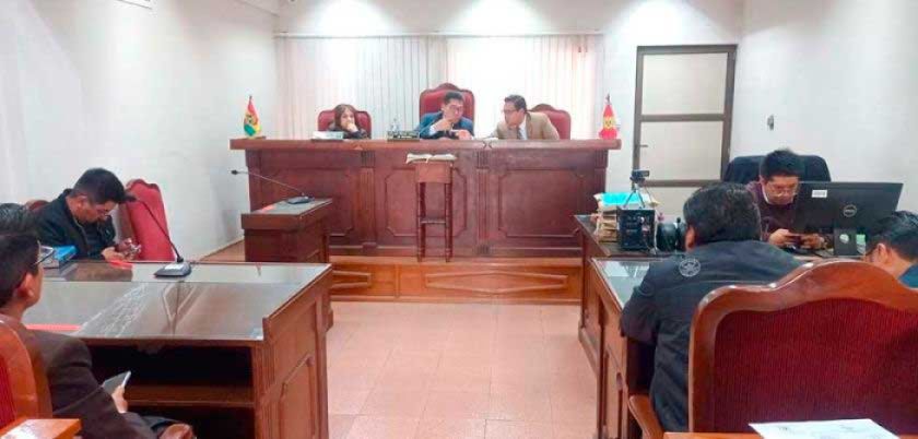 Suspenden por tercera vez juicio de Jhonny Mamani por el caso 41 ambulancias